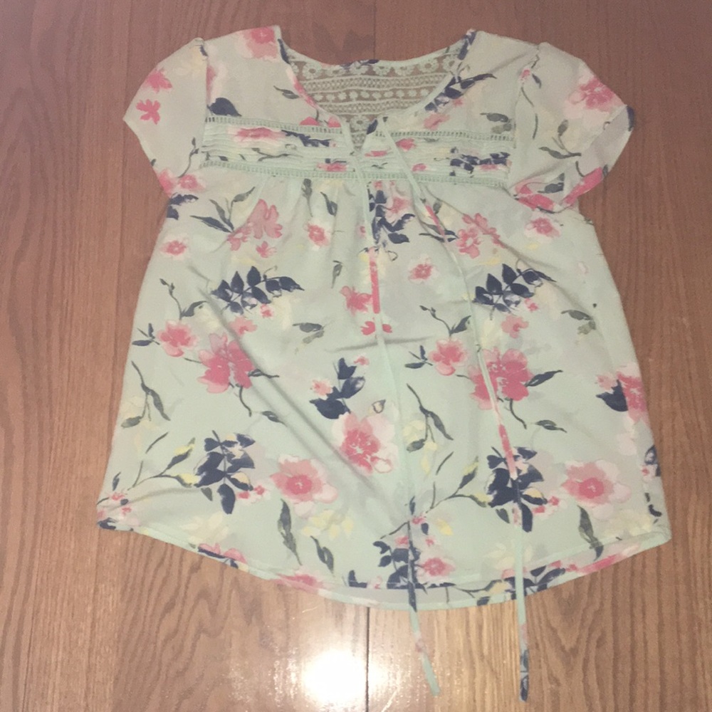 Floral blouse with transparent back panel